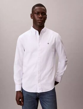 Camisa clásica de Oxford lisa con botones