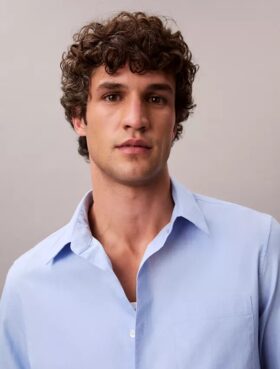 Camisa clásica de popelín lavado con botones