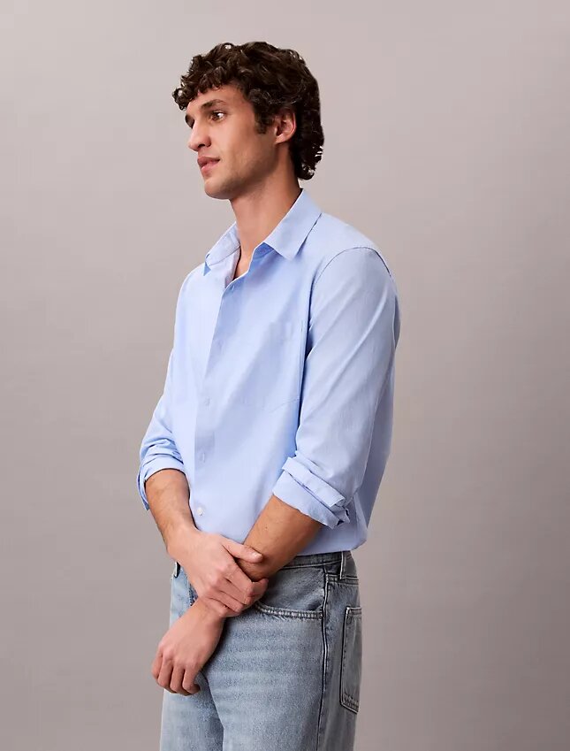 Camisa clásica de popelín lavado con botones Camisa clásica de popelín lavado con botones