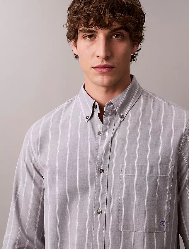 Camisa clásica de rayas Oxford con botones Camisa clásica de rayas Oxford con botones