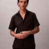 Camisa clásica de seersucker liso con botones Camisa clásica de seersucker liso con botones