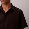 Camisa clásica de seersucker liso con botones Camisa clásica de seersucker liso con botones