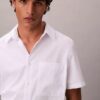Camisa clásica de seersucker liso con botones Camisa clásica de seersucker liso con botones
