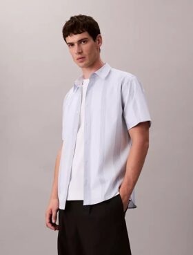 Camisa clásica elástica a rayas teñida en hilo