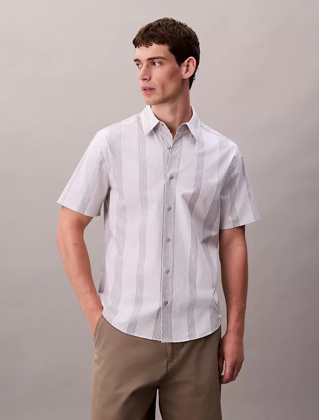 Camisa clásica elástica a rayas teñida en hilo Camisa clásica elástica a rayas teñida en hilo