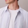 Camisa clásica elástica a rayas teñida en hilo Camisa clásica elástica a rayas teñida en hilo