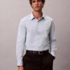 Camisa clásica elástica con botones Camisa clásica elástica con botones