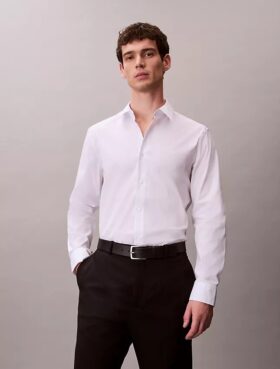 Camisa clásica elástica con botones