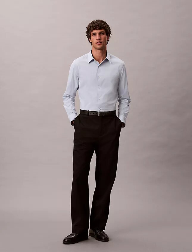 Camisa clásica elástica con botones Camisa clásica elástica con botones