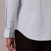 Camisa clásica elástica con botones Camisa clásica elástica con botones