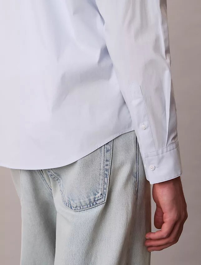 Camisa clásica elástica con botones Camisa clásica elástica con botones