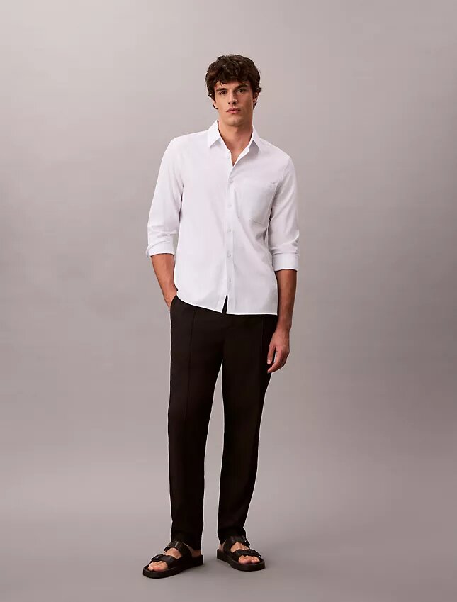 Camisa clásica lisa de seersucker Camisa clásica lisa de seersucker