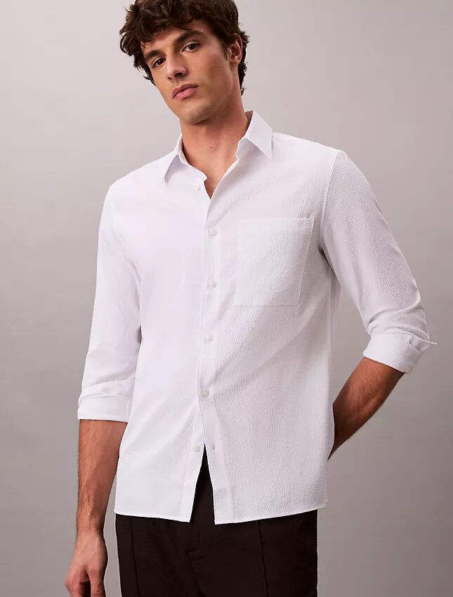 Camisa clásica lisa de seersucker Camisa clásica lisa de seersucker