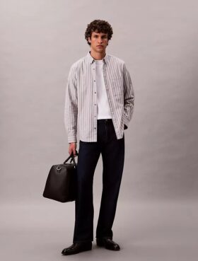 Camisa clásica Oxford a rayas con botones