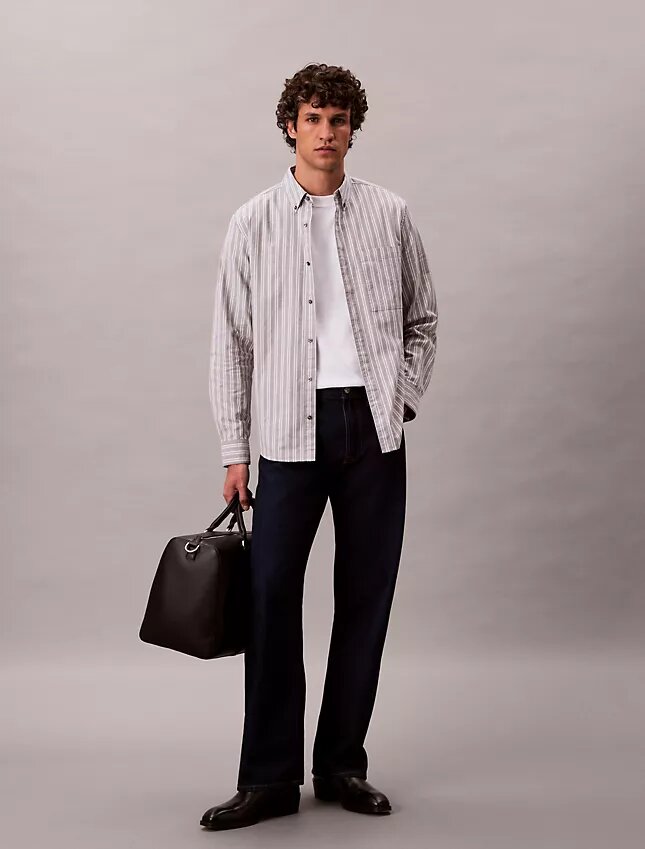 Camisa clásica Oxford a rayas con botones Camisa clásica Oxford a rayas con botones