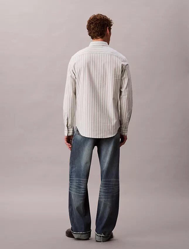 Camisa clásica Oxford a rayas con botones Camisa clásica Oxford a rayas con botones