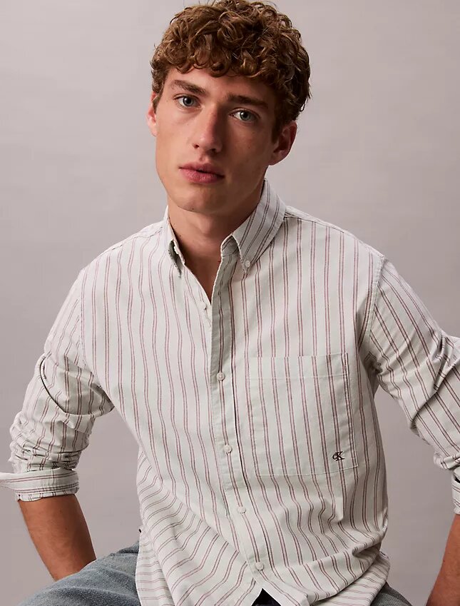 Camisa clásica Oxford a rayas con botones Camisa clásica Oxford a rayas con botones
