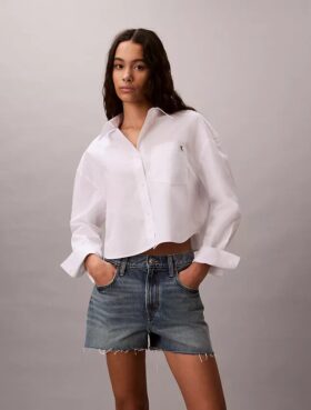 Camisa corta de corte cuadrado con botones de popelín de algodón