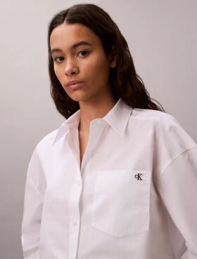 Camisa corta de corte cuadrado con botones de popelín de algodón