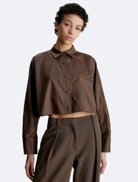 Camisa corta de manga dolman con botones
