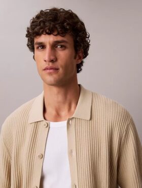 Camisa de algodón con botones