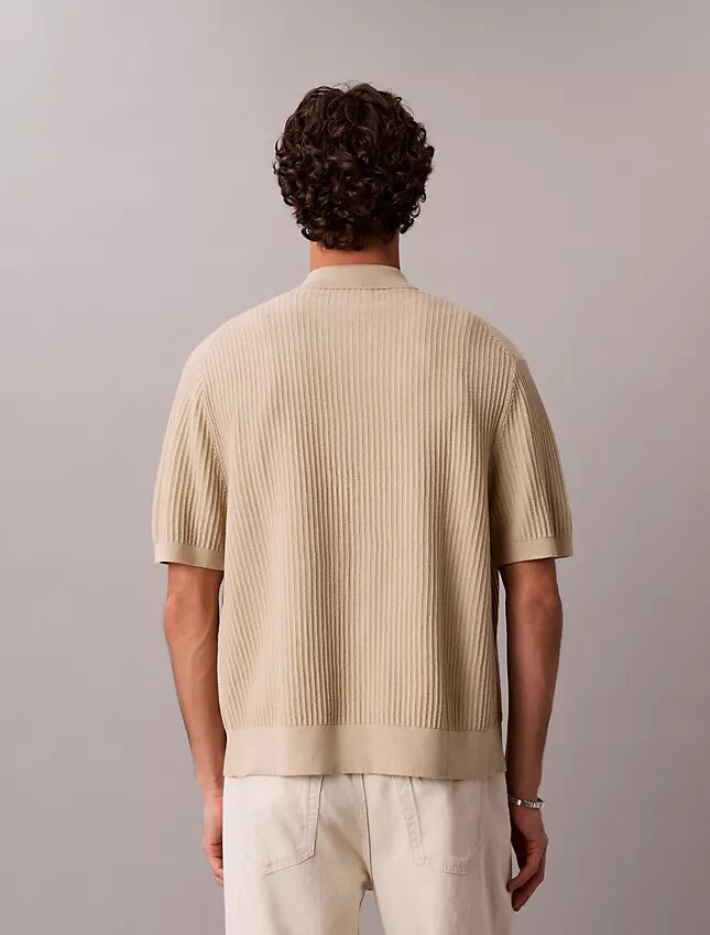 Camisa de algodón con botones Camisa de algodón con botones