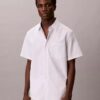 Camisa de algodón Cotton Stretch con rayas finas y botones Camisa de algodón Cotton Stretch con rayas finas y botones