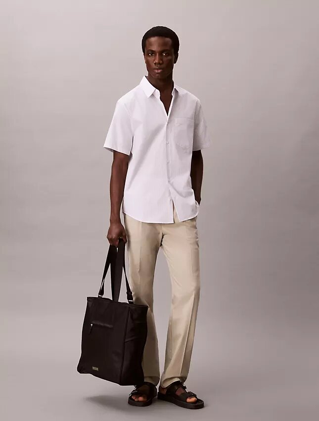 Camisa de algodón Cotton Stretch con rayas finas y botones Camisa de algodón Cotton Stretch con rayas finas y botones