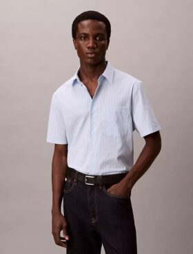 Camisa de algodón elástico a rayas, manga corta y botones