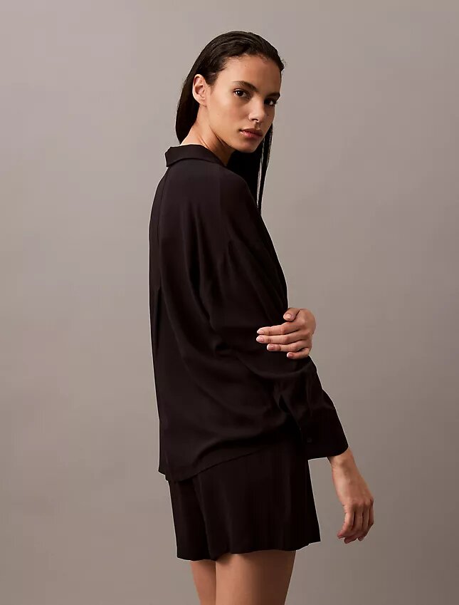 Camisa de dormir de viscosa tejida con botones Camisa de dormir de viscosa tejida con botones