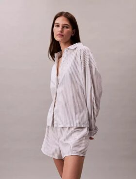 Camisa de dormir holgada de popelín de algodón con botones