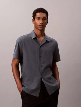 Camisa de lino y algodón de manga corta con botones