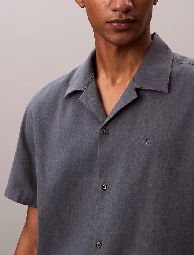 Camisa de lino y algodón de manga corta con botones Camisa de lino y algodón de manga corta con botones