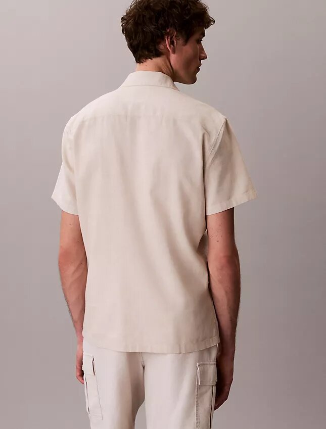 Camisa de lino y algodón de manga corta con botones Camisa de lino y algodón de manga corta con botones