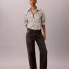 Camisa de lyocell con solapa enrollada y botones