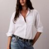 Camisa de lyocell con solapa enrollada y botones