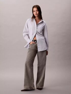 Camisa de popelín a rayas con botones y corte holgado