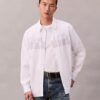 Camisa de popelín con estampado gráfico y botones, de corte holgado
