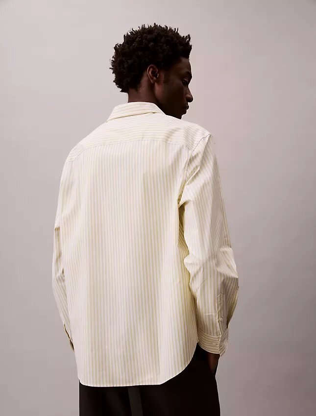 Camisa de popelín elástico de algodón a rayas con botones Camisa de popelín elástico de algodón a rayas con botones