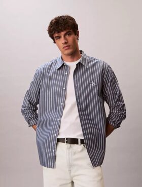 Camisa de popelín lavado a rayas con botones