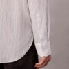 Camisa de rayas con botones, confeccionada en mezcla de viscosa y corte holgado