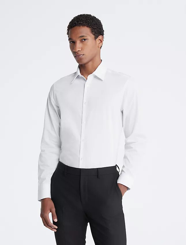 Camisa de vestir entallada de algodón con diseño en espiga Camisa de vestir entallada de algodón con diseño en espiga
