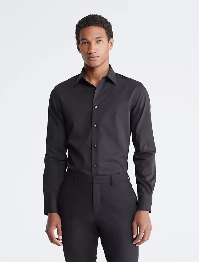 Camisa de vestir entallada de algodón con diseño en espiga Camisa de vestir entallada de algodón con diseño en espiga