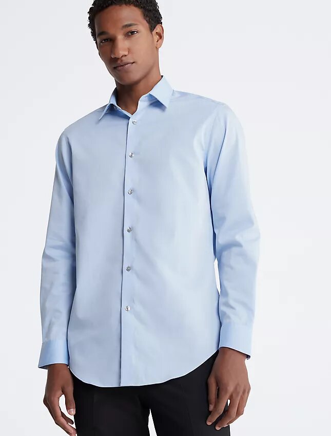 Camisa de vestir entallada de algodón con diseño en espiga Camisa de vestir entallada de algodón con diseño en espiga