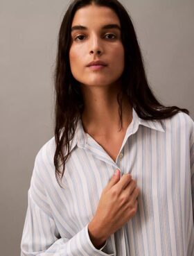 Camisa de viscosa holgada con botones