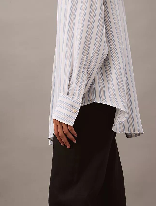 Camisa de viscosa holgada con botones Camisa de viscosa holgada con botones
