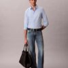 Camisa entallada elástica con botones