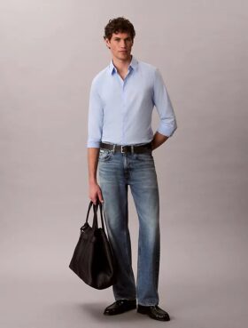Camisa entallada elástica con botones
