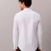 Camisa entallada elástica con botones Camisa entallada elástica con botones