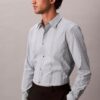 Camisa entallada elástica Supima con rayas teñidas en hilo